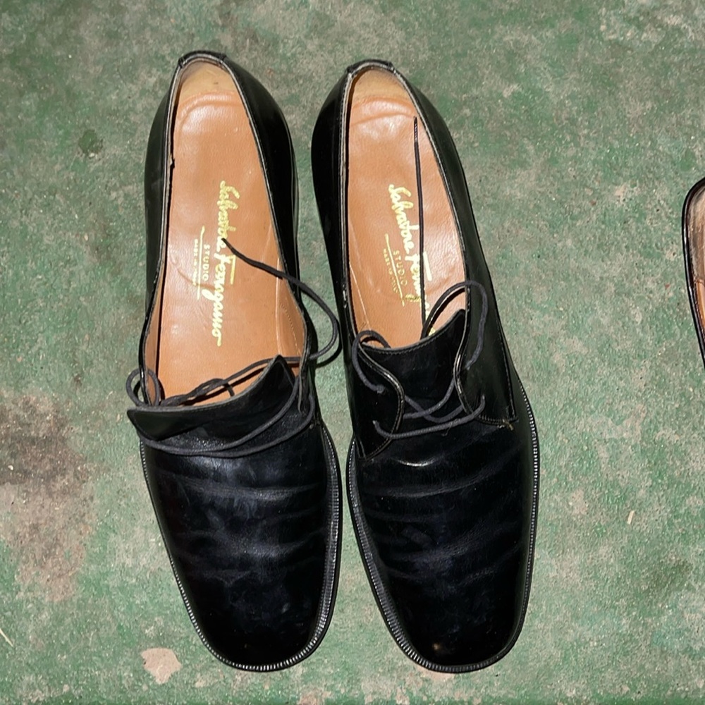 Black Size 9 Salvatore Ferragamo Oxford dress shoes